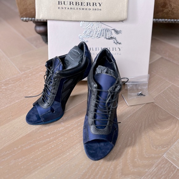 Authentic Burberry Peep Toe Ankle Booties - Picture 3 of 10